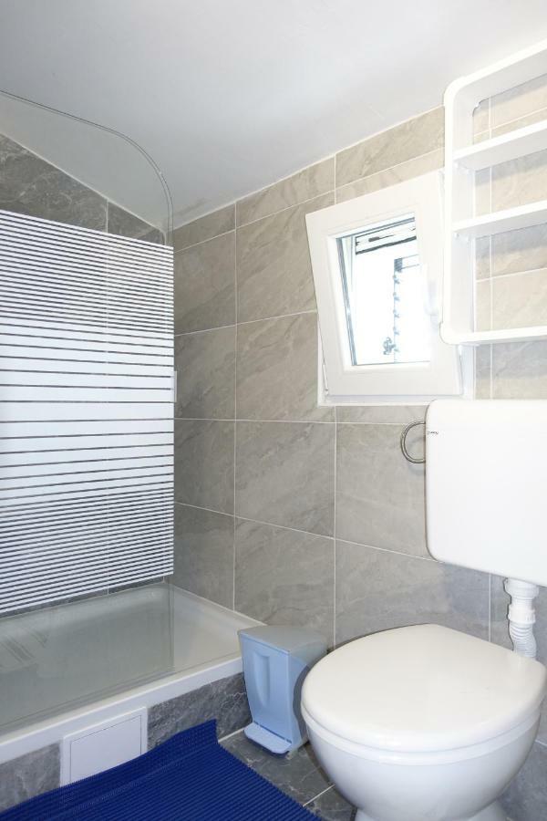 Apartman Joy Nin Exteriör bild