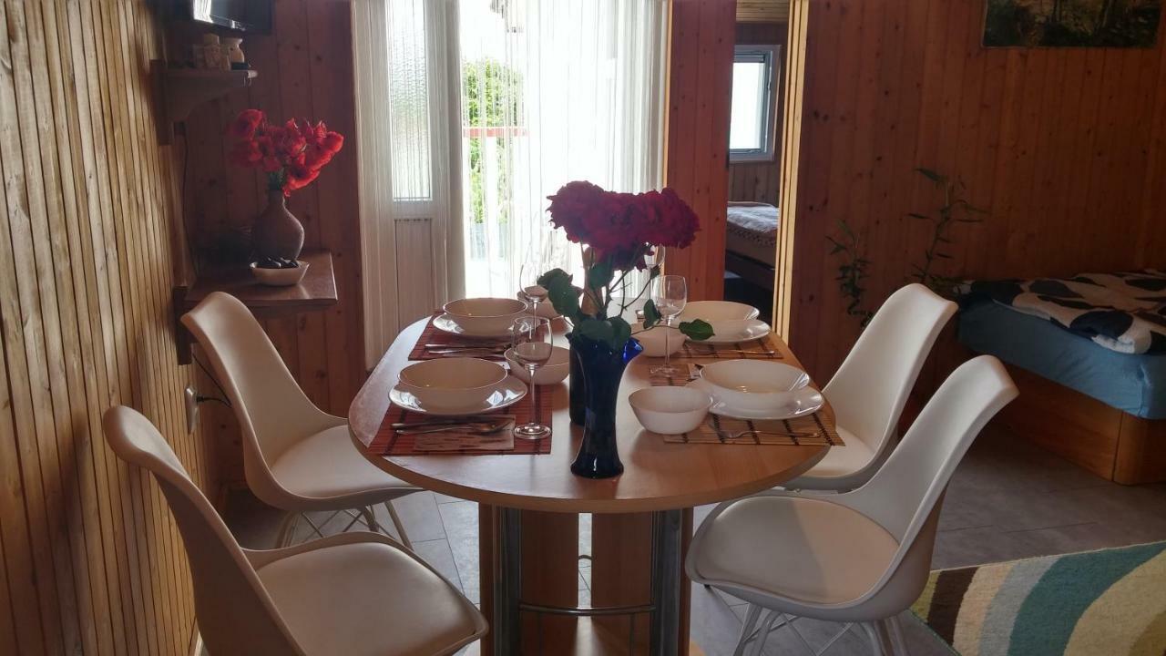Apartman Joy Nin Exteriör bild